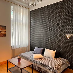 kleinwohnung-beim-reumannplatz-u-bahn.vienna-besthotels.com/